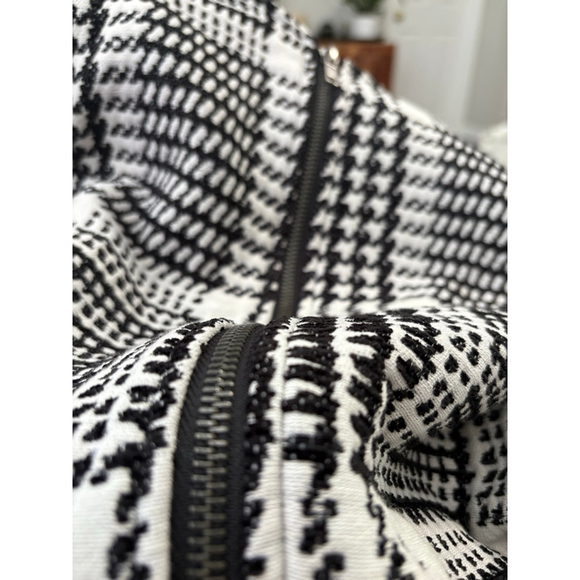 Cupcakes & Cashmere Fernando Zip Classic nJacket or Blazer - Picture 3 of 8